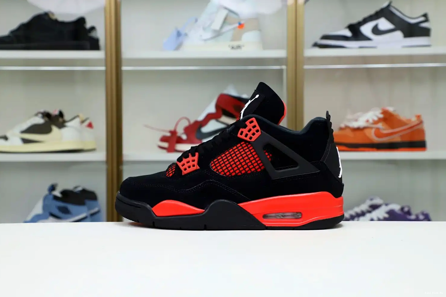 RETRO THUNDER' JORDAN 'RED 4 AIR Kimikick 0801